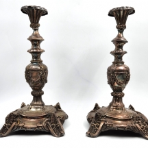 זוג פמוטים פולנים (וורשאיים) עתיקים, מתוצרת: 'M. Jarra, Warsaw'