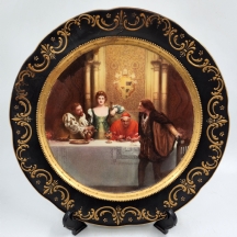 צלחת פורצלן גדולה ונדירה מהמאה ה-19 - 'גביע יין עם צ'זארה בורג'ה'