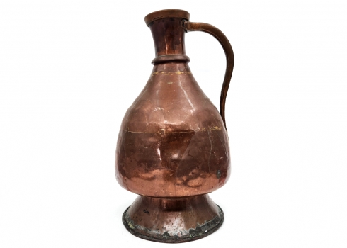 כד אסלמי ישן, עשוי נחושת