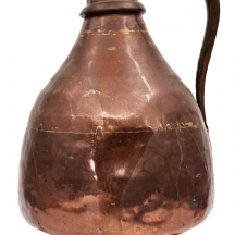 כד אסלמי ישן, עשוי נחושת