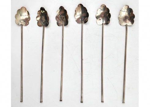 סט של 6 קשים לשתיה קרה עשויים כסף 'סטרלינג' (חתומים), משקל כולל: 23 גרם