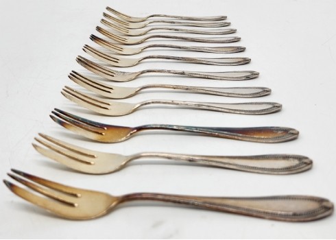 סט של 12 מזלגות כסף גרמניים ישנים מתחילת המאה העשרים, עשויים כסף '800'