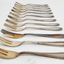 סט של 12 מזלגות כסף גרמניים ישנים מתחילת המאה העשרים, עשויים כסף '800'