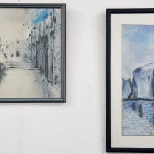 לוט של 2 תמונות