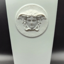 כד פורצלן גרמני ישן, סדרת ורסצ'ה (Versace)