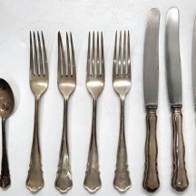 לוט של 10 כלי סכו"ם עתיקים