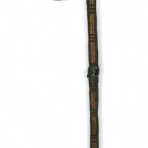 גרזן דקורטיבי, עשוי פליז