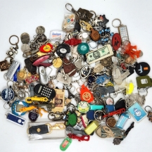 לוט של 96 מחזיקי מפתחות שונים