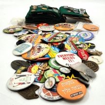 לאספני סיכות - לוט של עשרות סיכות ישנות שונות