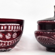 לוט של 2 כלי קריסטל ישנים ויפים מעוטרים בליטוש מסוג 'Cut to Clear'