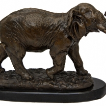פסל ברונזה בדמות פיל
