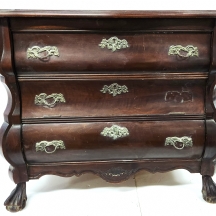 רהיט ישן בסגנון עתיק