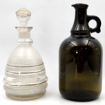 לוט של 2 כלי זכוכית ישנים