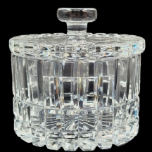 קופסת קריסטל שולחנית איכותית מלוטשת בעבודת יד ומכסה תואם