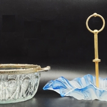 לוט של 2 כלי זכוכית ישנים להגשה וכיבוד