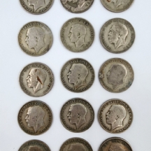לאספני מטבעות - לוט של 21 מטבעות כסף אנגלים