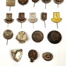 לוט של 20 סיכות מתכת ישנות שונות