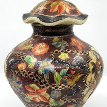 כד סיני דקורטיבי גדול בסגנון סטסומה (Satsuma) יפני