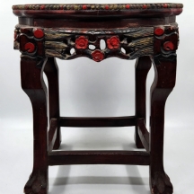 דרגש סיני דקורטיבי ישן