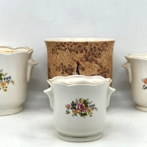 לוט של 4 עציצי חרס דקורטיביים ישנים