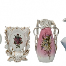 לוט של 4 חפצי פורצלן עתיקים מהמאה ה-19 ומתקופת מעבר המאה