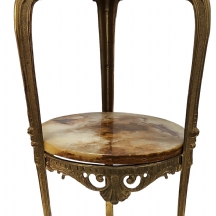 שולחן גרידון (Gueridon table) צרפתי עתיק עשוי פליז ומשטחי אוניקס מצרי טבעי