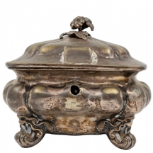 קופסת כסף עתיקה לתה (שימשה בעבר גם כקופסת אתרוג לסוכות, עשויה כסף 750