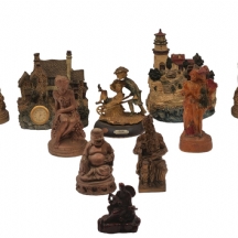 לוט של 10 קישוטים שונים