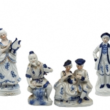 לוט של 8 פרטי קרמיקה ופורצלן בצבעי כחול לבן