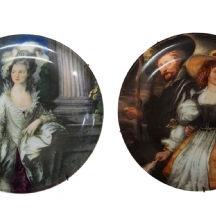 לוט של 2 צלחות פורצלן, גדולות ודקורטיביות