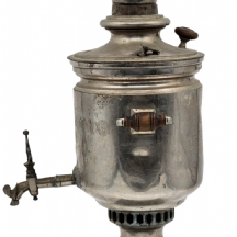 סמובר רוסי עתיק עשוי מתכת