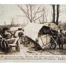 "איך יוצאים מהבוץ הזה?" – צילום ממלחמת העולם הראשונה