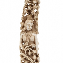 פסל הודי עתיק איכותי מאד ויפה במיוחד, עשוי חומר לבן יוקרתי מגולף בעבודת יד אמן