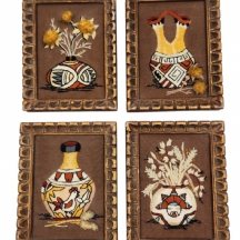 לוט של 4 קישוטי ריקמה ישנים