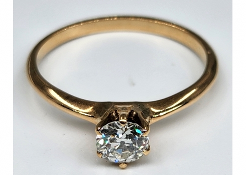 טבעת סוליטר עשויה זהב צהוב 14 קארט (משקל: 1.66 גרם), משובצת יהלום במשקל של כ: 40