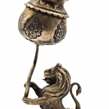 לאספני מגדלי בשמים - מגדל בשמים מפואר וכבד, עשוי כסף (נושא חותמות בבסיס / מצולם)