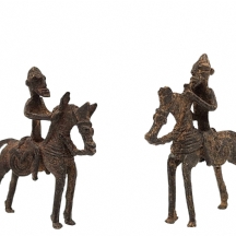 עבודת בנין - זוג פסלונים