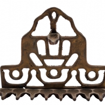 #4 לאספני חנוכיות ישנות - חנוכייה ישנה