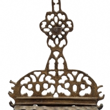 #8 לאספני חנוכיות ישנות - חנוכייה ישנה עשויה