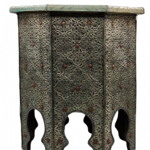 שלחן מרוקני מתומן ישן