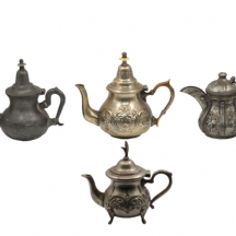 לוט של 4 קומקום ישנים שונים