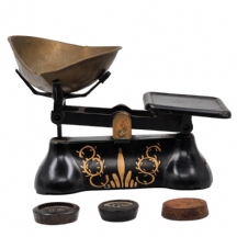 משקל מטבח אנגלי עתיק עשוי ברזל