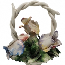 פסלון פורצלן ישן בצורת סלסילת פרחים