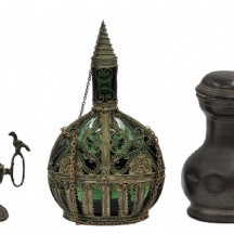 לוט של 4 חפצי מתכת שונים