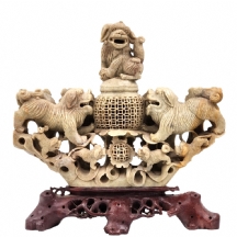 פריט נוי שולחניי דקורטיבי מרשים וכבד