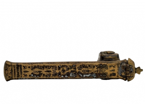 דיביט (קסת דיו איסלאמית לנשיאה) עתיקה מתקופת האימפריה המוגולית, עשויה פליז מעוטר