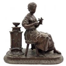 'נערה וציפור' - פסל צרפתי עתיק מהשליש האחרון של המאה ה-19, בדמות נערה וציפור