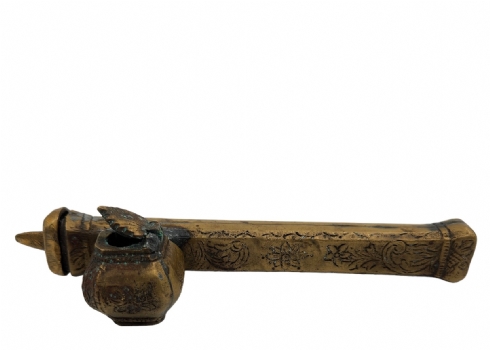 דיביט (קסת דיו איסלאמית לנשיאה) עתיקה מתקופת האימפריה המוגולית, עשויה פליז מעוטר