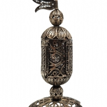 מגדל בשמים עשוי כסף 'סטרלינג' בעבודת פיליגראן, חתום, משקל: 40 גרם