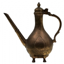 אפטבה (Aftaba) מוגולי, עשוי ברונזה, מעוטר עיטורי בלט בצורת טיפות ובחריטת יד אמן